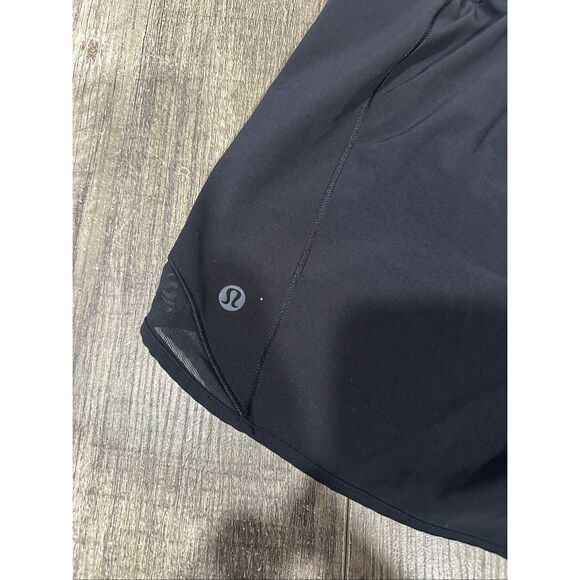 Lululemon Women's Hotty Hot Short *High-Rise Long 4" Black Size 6 - Picture 3 of 5